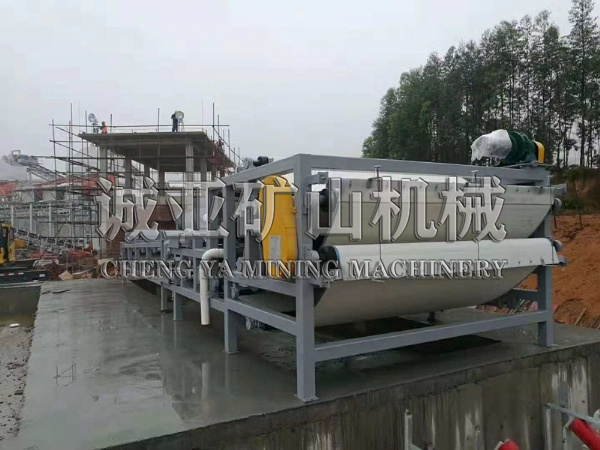 帶式壓濾機(jī)